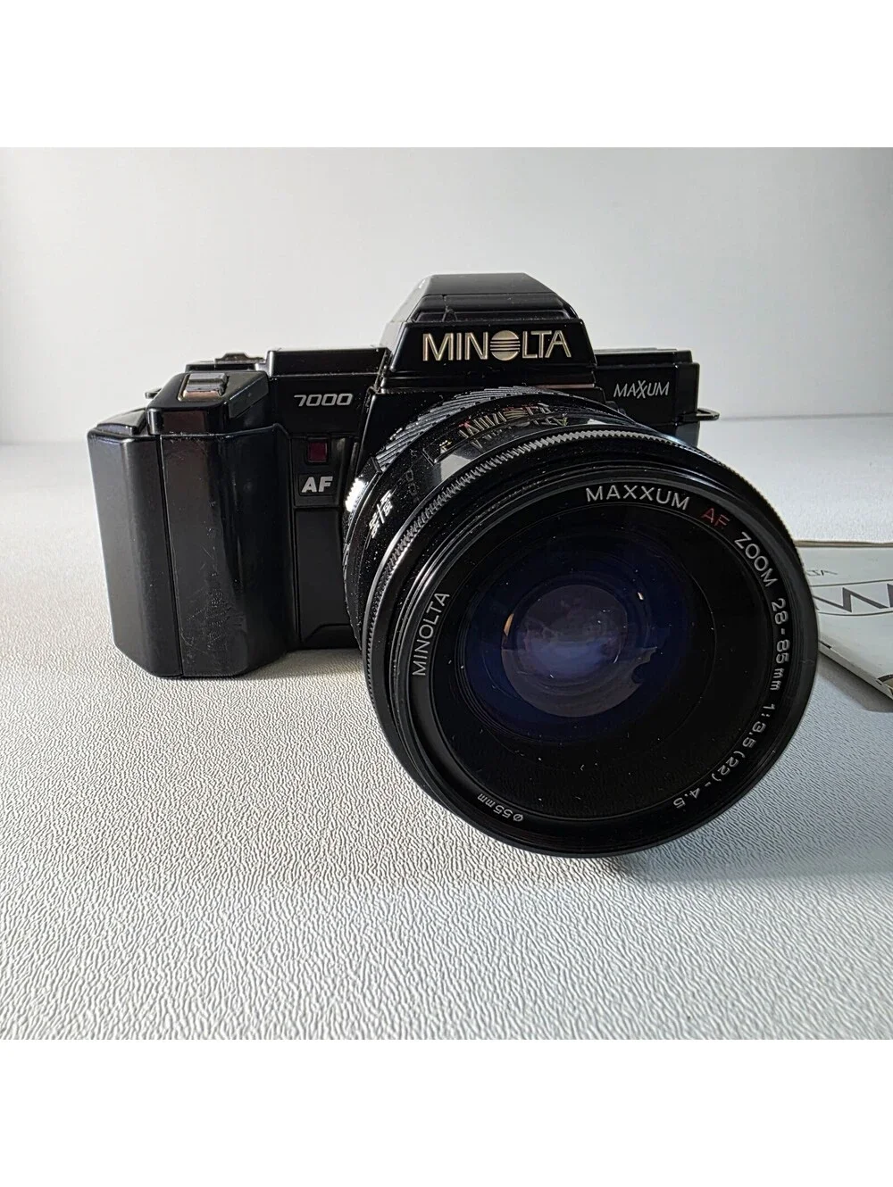 Minolta Maxxum 7000 AF Camera w/28-85mm Lens & Manual